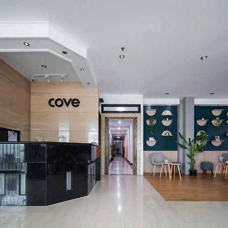 ジャカルタ Cove Tamanアパートホテル エクステリア 写真